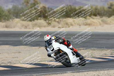 media/Dec-07-2025-CVMA (Sun) [[3e7d2de5dc]]/Race 8-Middleweight Shootout/